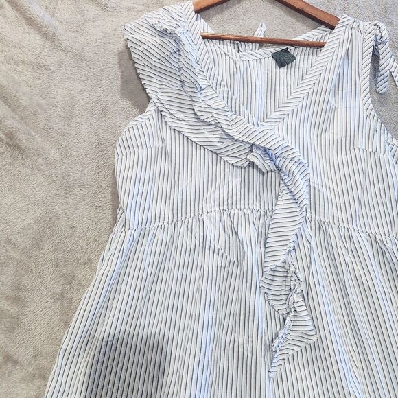 Left Of Center White Striped Ruffle Sleeveless Blouse Size Large Beach Coastal - Picture 3 of 11